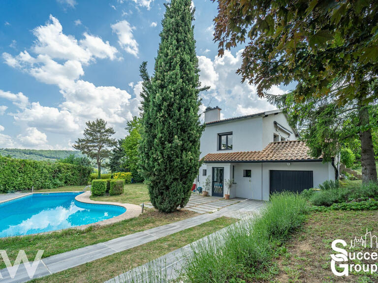 Villa Poleymieux-au-Mont-d'Or - 4 chambres - 147m²