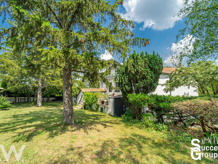 Villa Poleymieux-au-Mont-d'Or - 4 chambres - 147m²