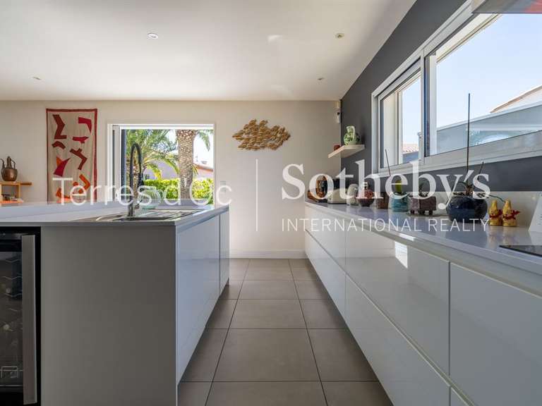 Maison Pollestres - 5 chambres - 202m²