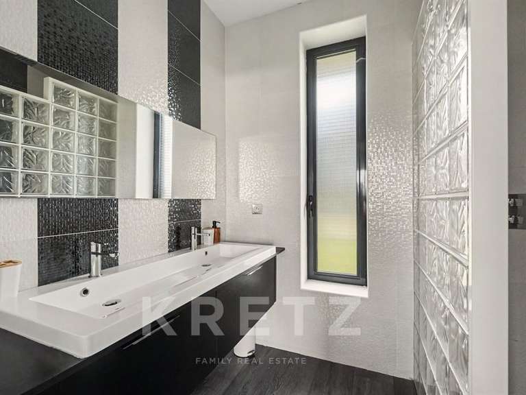 Maison Pommevic - 4 chambres - 235m²