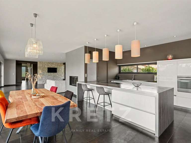Maison Pommevic - 4 chambres - 235m²