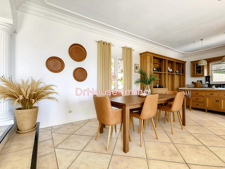Villa Pommiers - 4 bedrooms - 193m²