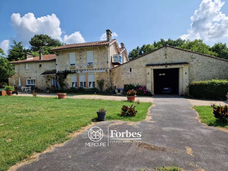 Maison Pompignac - 5 chambres - 750m²
