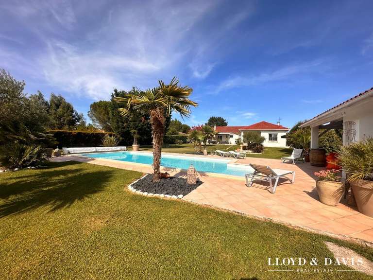 House Pompignac - 4 bedrooms - 151m²