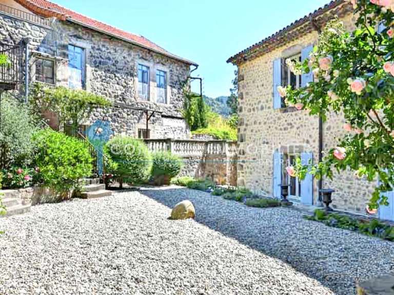 Maison Pont-de-Labeaume - 17 chambres - 800m²