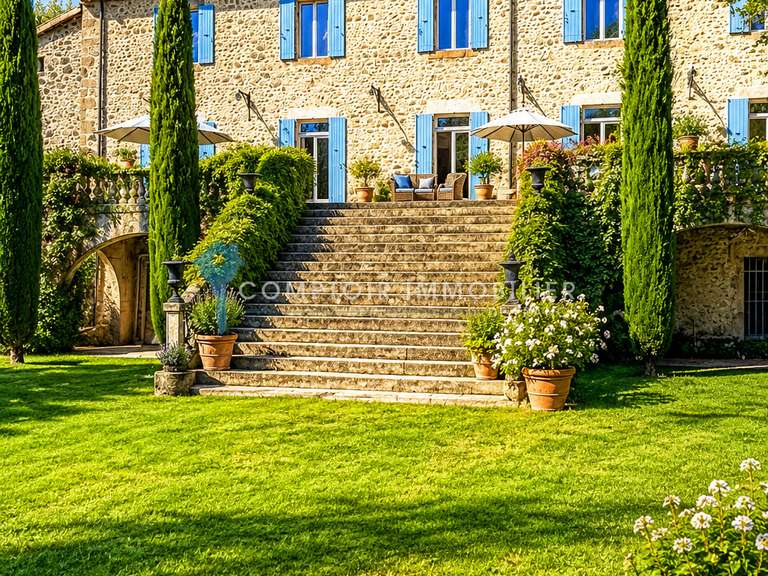 Maison Pont-de-Labeaume - 17 chambres - 800m²