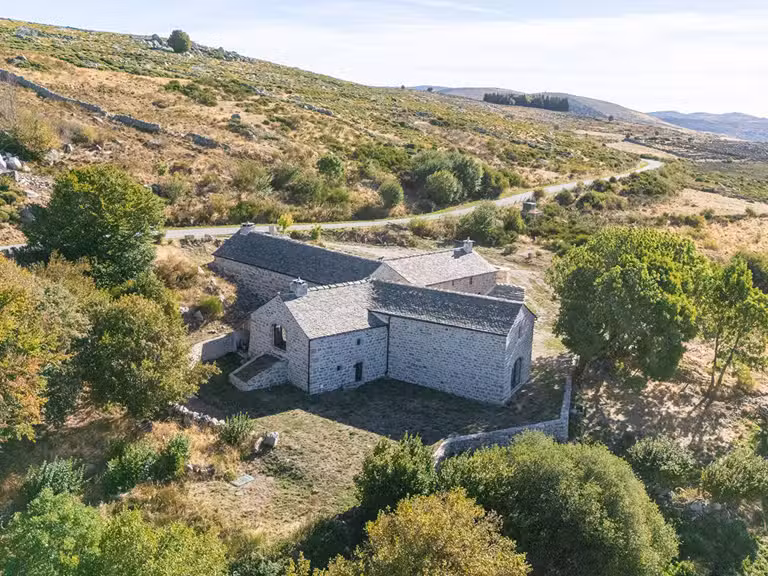 Propriété Pont de Montvert - Sud Mont Lozère - 2 chambres - 371m²