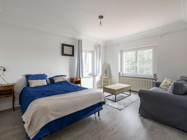 Propriété Pont-du-Château - 5 chambres - 325m²