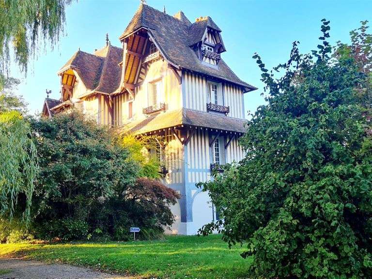 Maison Pont-l'Évêque - 7 chambres - 230m²