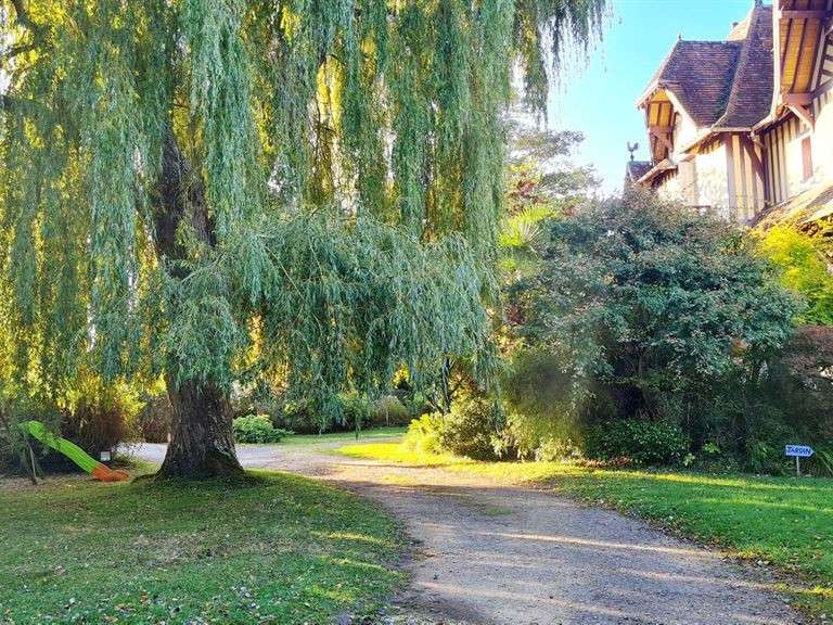 House Pont-l'Évêque