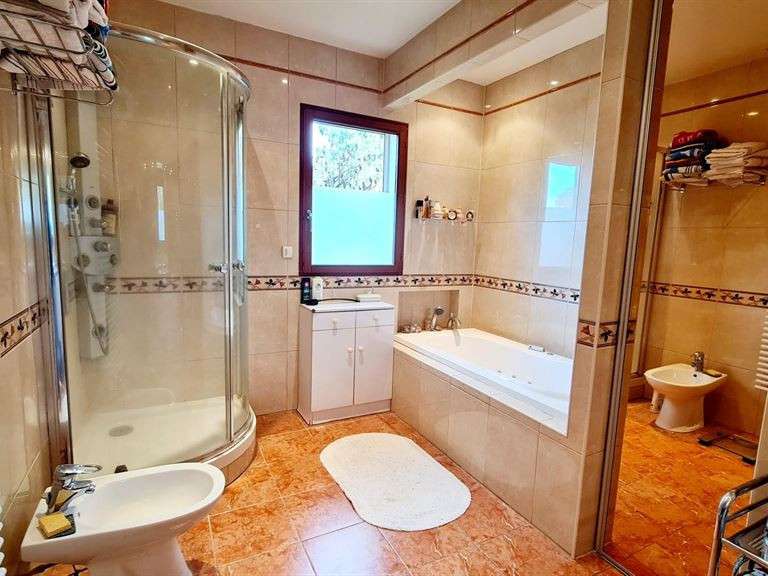 Maison Pont-l'Évêque - 4 chambres - 235m²