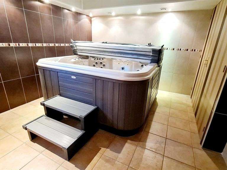 Maison Pont-l'Évêque - 4 chambres - 235m²
