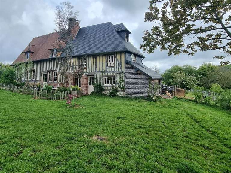 Propriété Pont-l'Évêque - 7 chambres - 282m²