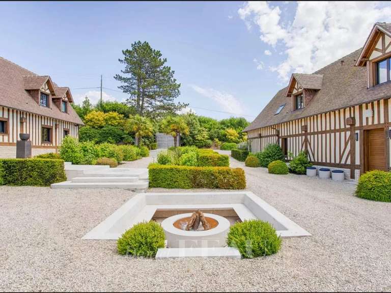 Propriété Pont-l'Évêque - 6 chambres - 550m²