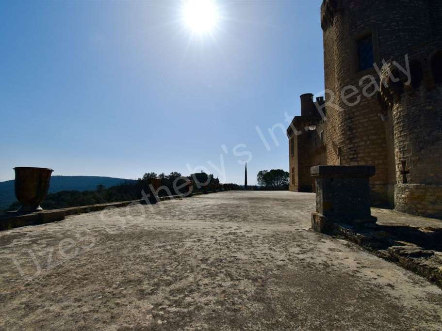 Castle Pont-Saint-Esprit
