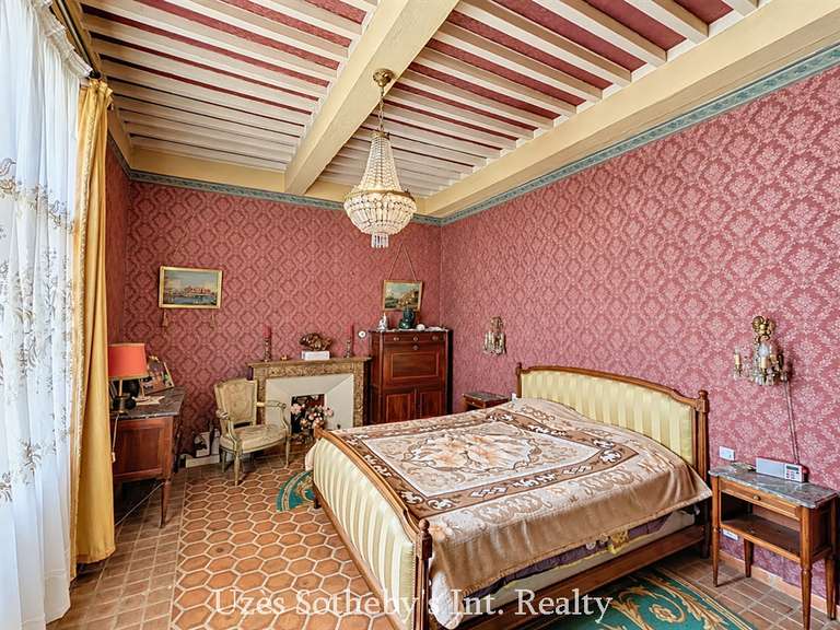 Château Pont-Saint-Esprit - 7 chambres - 385m²