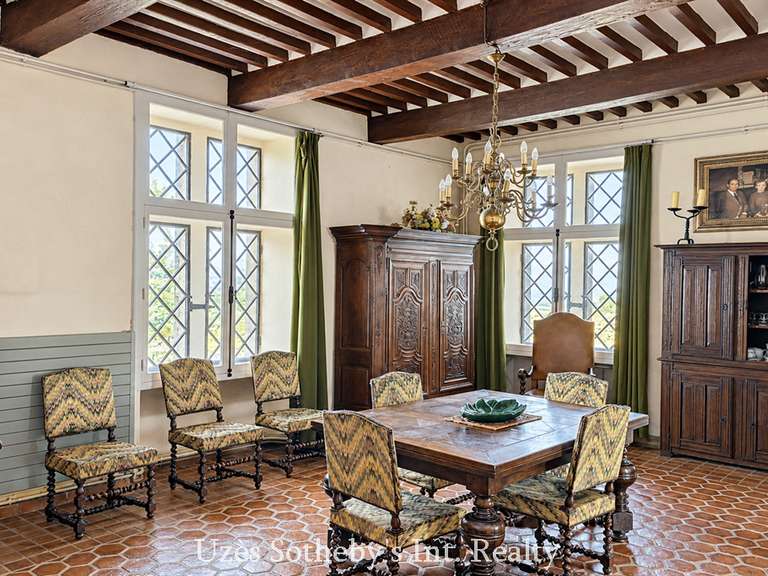 Château Pont-Saint-Esprit - 7 chambres - 385m²