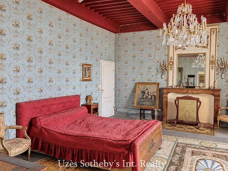 Château Pont-Saint-Esprit - 7 chambres - 385m²