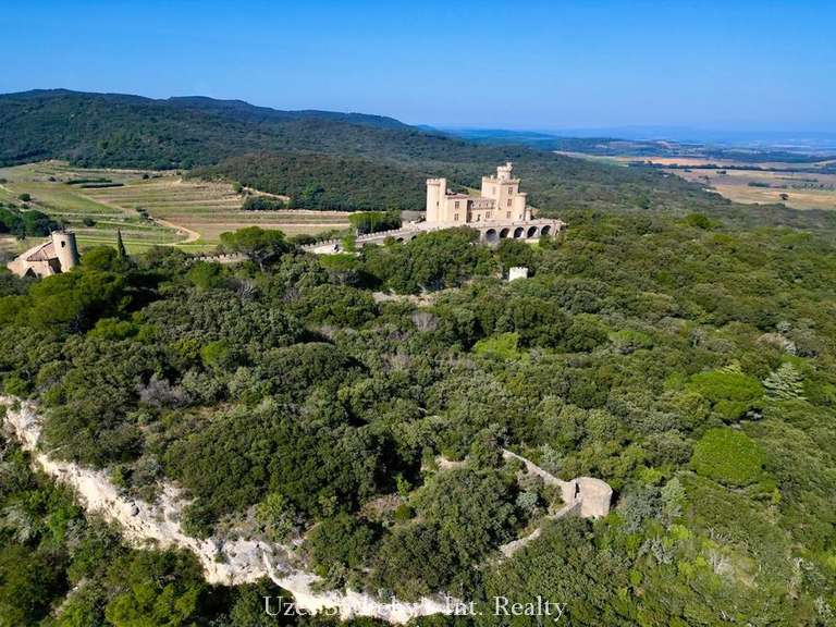 Château Pont-Saint-Esprit - 7 chambres - 385m²