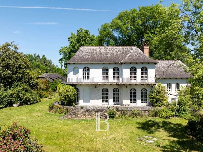 Mill Pontacq - 3 bedrooms - 330m²