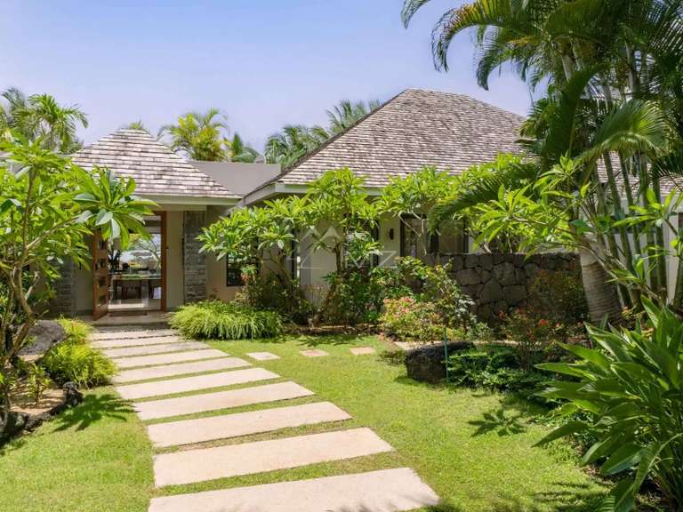 Villa Pontaix - 6 bedrooms - 850m²