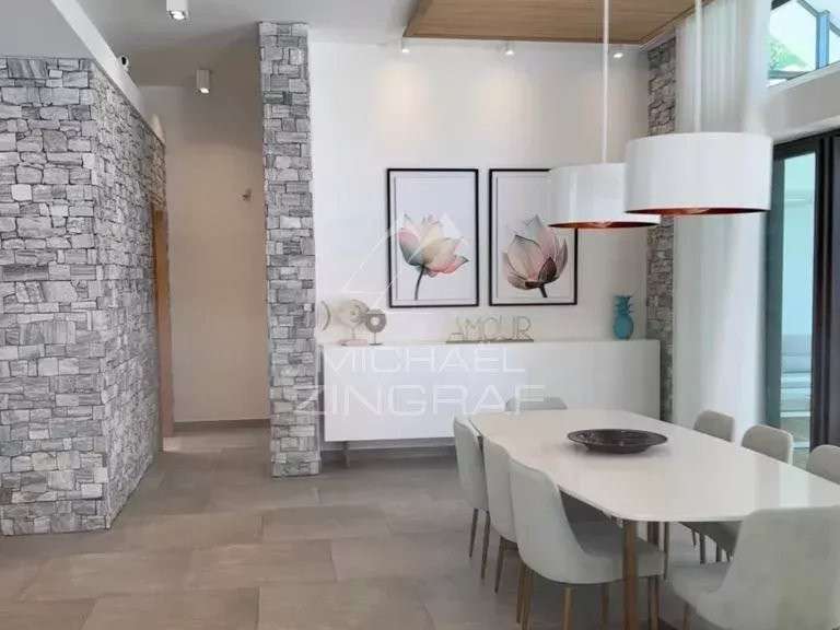 Villa Pontaix - 4 bedrooms - 514m²
