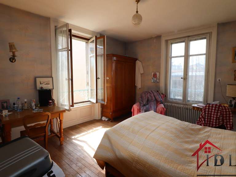 Maison Pontarlier - 5 chambres - 200m²