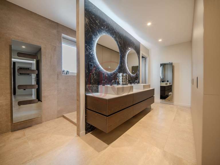 Villa Pontarlier - 2 bedrooms - 174m²