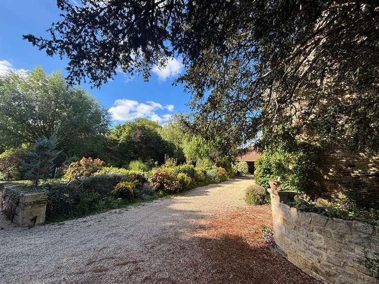 Maison Ponts-sur-Seulles - 5 chambres - 194m²