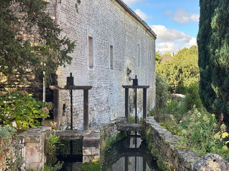 Maison Ponts-sur-Seulles - 5 chambres - 194m²