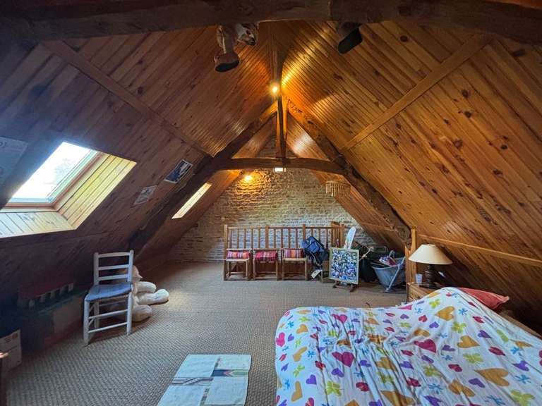 Maison Ponts-sur-Seulles - 5 chambres - 194m²