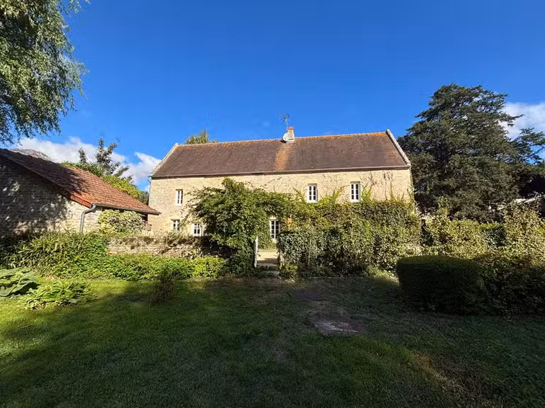 Maison Ponts-sur-Seulles - 5 chambres - 194m²