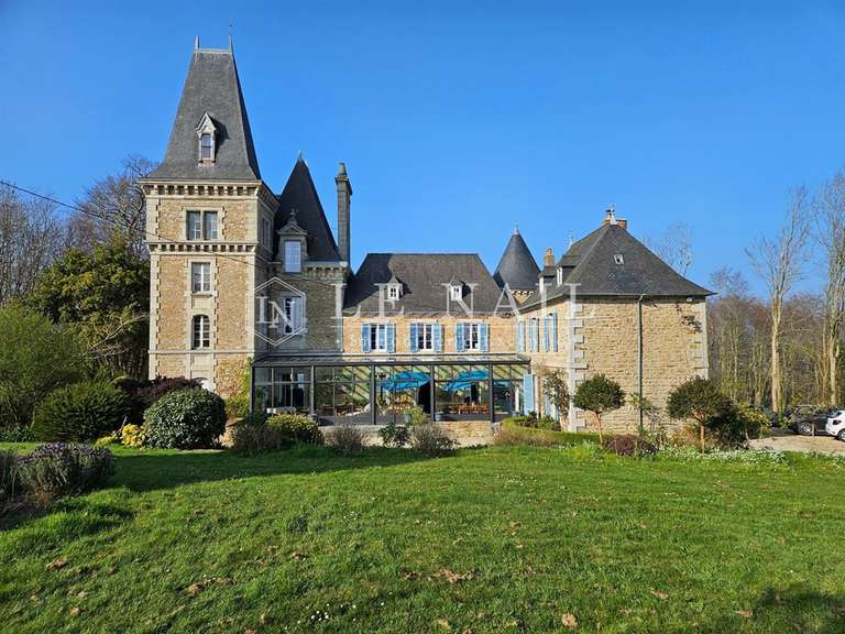 Propriété avec Vue sur mer Port-blanc - 10 chambres - 467m²