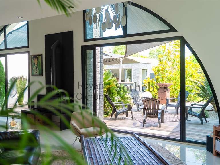 House Port-des-Barques - 3 bedrooms - 200m²