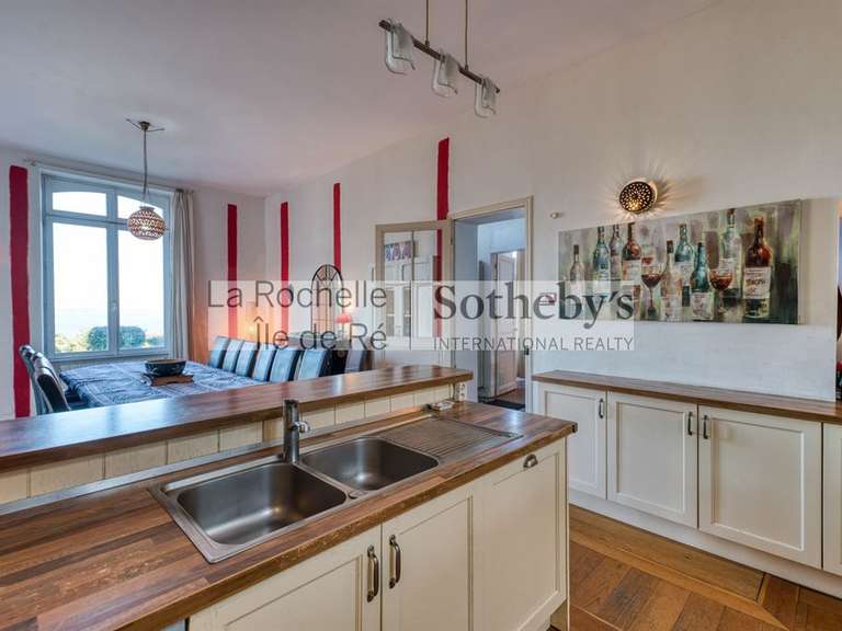 House Port-des-Barques - 6 bedrooms - 340m²