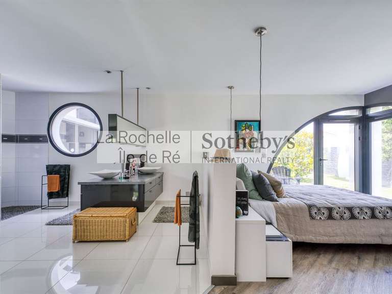 House Port-des-Barques - 3 bedrooms - 200m²