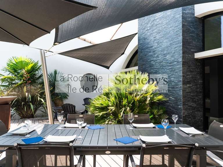 House Port-des-Barques - 3 bedrooms - 200m²