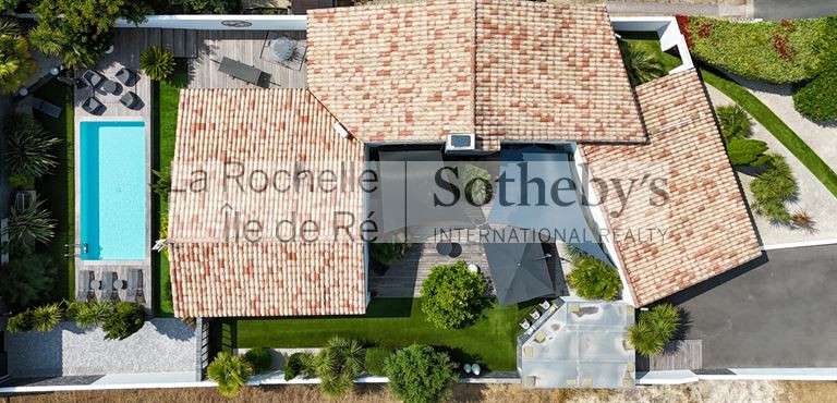 House Port-des-Barques - 3 bedrooms - 200m²