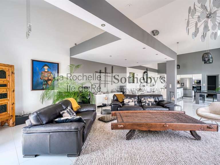 House Port-des-Barques - 3 bedrooms - 200m²