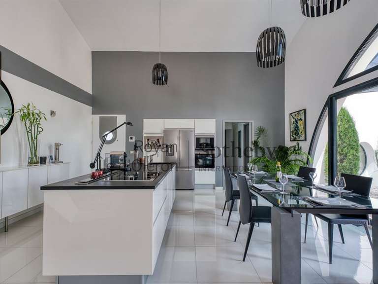 Maison Port-des-Barques - 3 chambres - 200m²