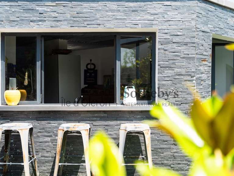 Maison Port-des-Barques - 3 chambres - 200m²