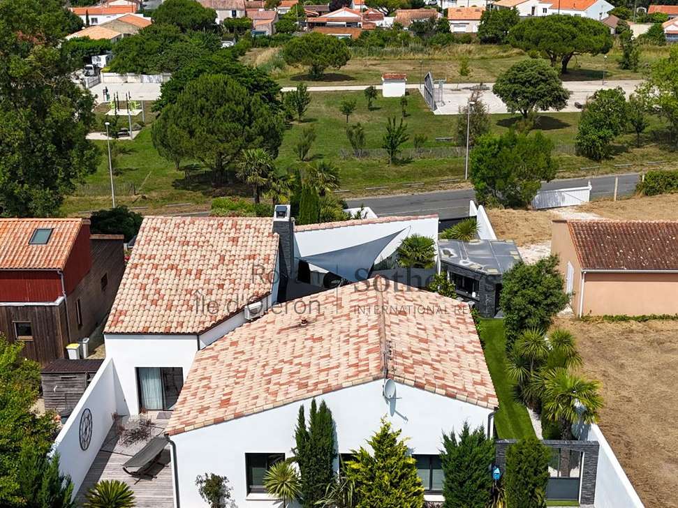 Maison Port-des-Barques