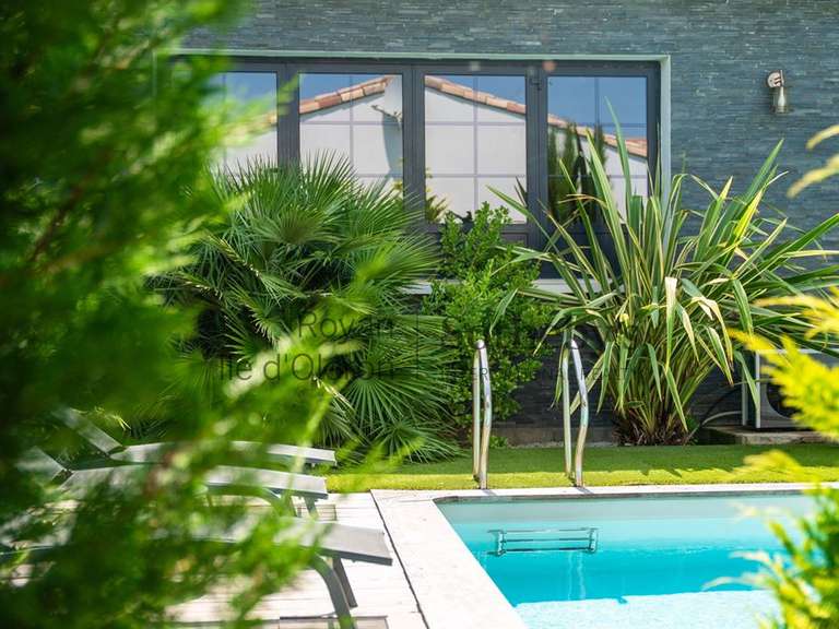 Maison Port-des-Barques - 3 chambres - 200m²