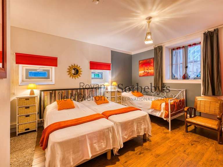 Maison avec Vue sur mer Port-des-Barques - 6 chambres - 340m²