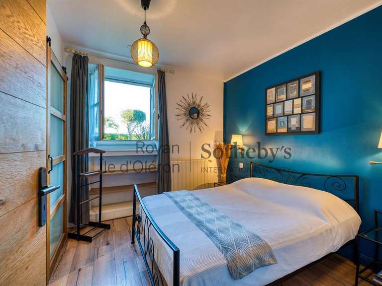 Maison avec Vue sur mer Port-des-Barques - 6 chambres - 340m²