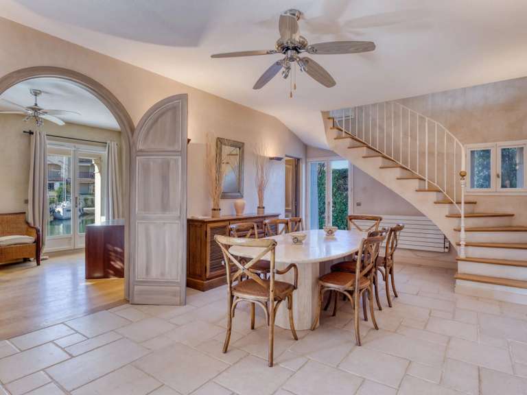 Villa port-grimaud - 3 bedrooms - 165m²