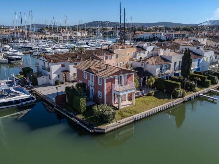 Villa port-grimaud - 3 bedrooms - 165m²