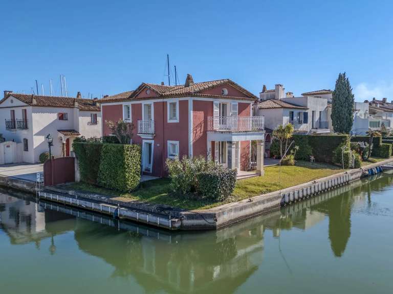 Villa port-grimaud - 3 bedrooms - 165m²