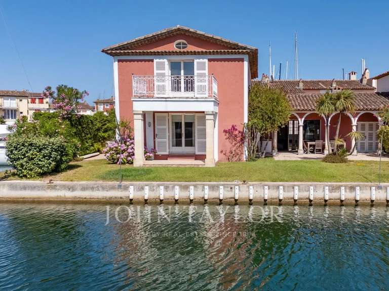 Villa port-grimaud - 3 bedrooms - 165m²