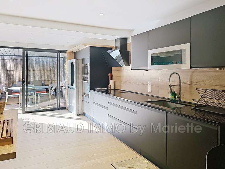 Villa port-grimaud - 3 bedrooms - 74m²